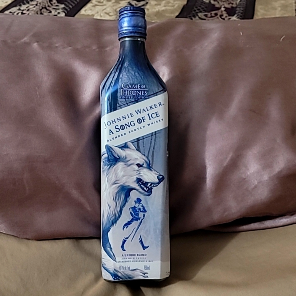 Empty bottle of Game of Thrones A Song Of Ice Johnnie Walker collector item Rare